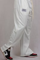 بنطلون اوفر سايز ابيض