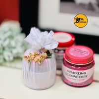 شموع فواحة بتغليف فاخر