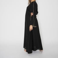 عباية سوداء بلاك بيري اسود مزود بخيوط من الحرير ال...