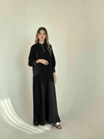 عباية سوداء راقية وعصرية بكسرات من الجنب 7014