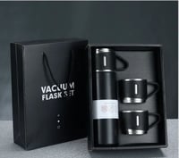 VACUUM FLASK SET - مق قهوة مع كوبين