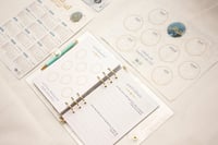 مفكرة سنوية إصدار غير مؤرخ