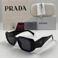 نظارات Prada