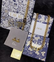 طقم حلق وسلسال واسواره ديور