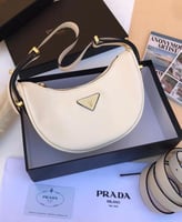 شنطة برادا Prada