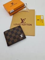محفظة لويس فيتون