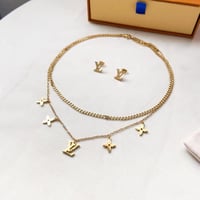 سلسال وحلق لويس فيتون