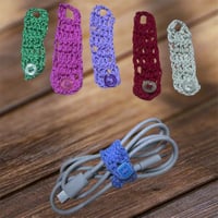 مسكة سلك جوال او سماعات اختيار اللون عشوائي