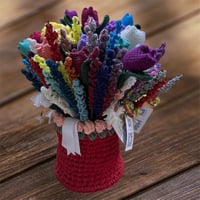 وردة الافندر اللون عشوائي