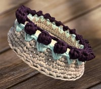 سلة للتوزيع او الورد