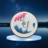 تطريز لوح إمرأة