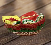 سلة مناشف مغسلة