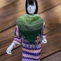 شال نسائي مثلث