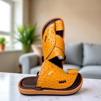 حذاء شرقي جلد طبيعي نقش نعام