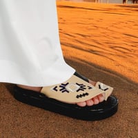 حذاء مطرز شرقي دبل مرتفع