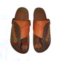 حذاء شرقي - مطرز حفر مخمل