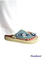 حذاء شرقي - مطرز - ارتفاع وسط- ميمورى فوم