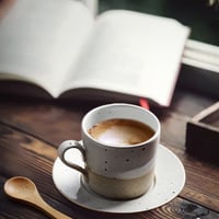 فنجان اسبريسو فخاري يدوي بطراز ياباني ساحر