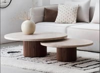 طاولتين قهوة قاعدة خشب سطح رخام