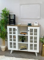 ركن كافي ابيض سته سطح خشبي