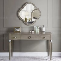 تسريحة كلاسيكية فاخرة