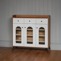 طاولة بوفيه خشبي متعدد الاستخدام لون بني وابيض