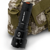 جير لايت - كشاف يدوي عالي الإضاءة