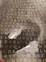 ورق شفاف حروف ذهبي بدون زخرفه