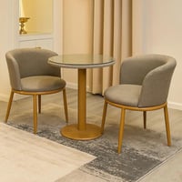 طقم طاولة مع كرسيين أنيقين