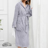 روب استحمام بقبعة رأس لون سيلفر