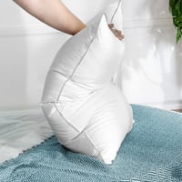 بكج 8 مخدات فندقية