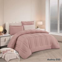 Audrey-050