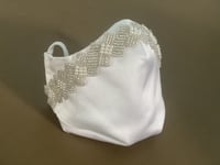 كمامةبالوان متنوعة تطريز لؤلؤ وفضي او ذهبي - eveni...