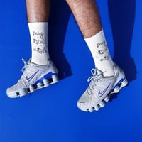 الجو بارد أبيض