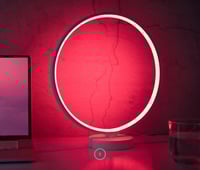 J2 مصباح طاولة بألوان و أوضاع متعددة