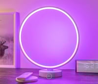 J2 مصباح طاولة بألوان و أوضاع متعددة