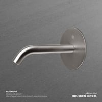 مخرج مياه جداري يعمل بالاستشعارعن بعد(حساس/سينسور)...