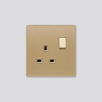 مقبس ( فيش ) ثلاثي 13 أمبير