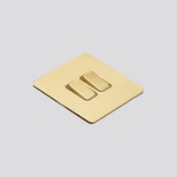 مفتاح ثنائي اتجاهين (ذهبي)