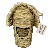 عش زيبرا على شكل كوخ مصنوع يدوياً من أوراق القصب ق...