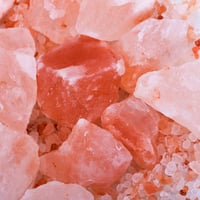 ملح الهيمالايا الوردي حبيبات للطيور وجميع الحيوانا...