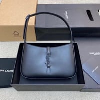 سان لوران SAINT LAURENT