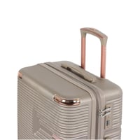 شنط سفر دبش عروسة - مكون من 4قطع ويشمل حقيبة يد -...