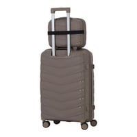 طقم شنط سفر ضد الكسر من خامة البولي بروبيلين مكون...