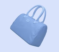 حقيبة يد من \ BANDE A BART \ تتميز بتصميمها العصري...