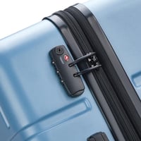 حقيبه سفر من ديلسي كاميليا 82 سم أزرق فاتح