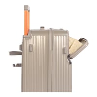 طقم حقائب سفر صلبه مكون من 3 قطع بكفرات دبل وحامل...