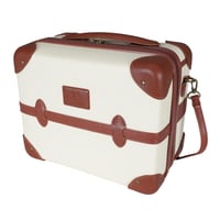 طقم حقائب سفر كلاسيكية من 4 قطع – مغطاة بجلد فاخر...