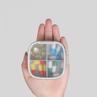 منظم حبوب يومي