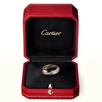 خاتم كارتير من مجموعة "ترينيتي" مرصع ب102ماسة زيرك...